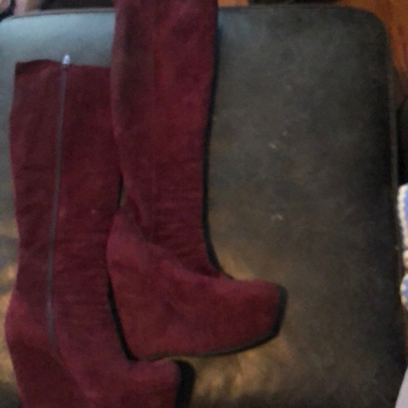 Stuart Weitzman Vivid Knee High Boots - Picture 9 of 9